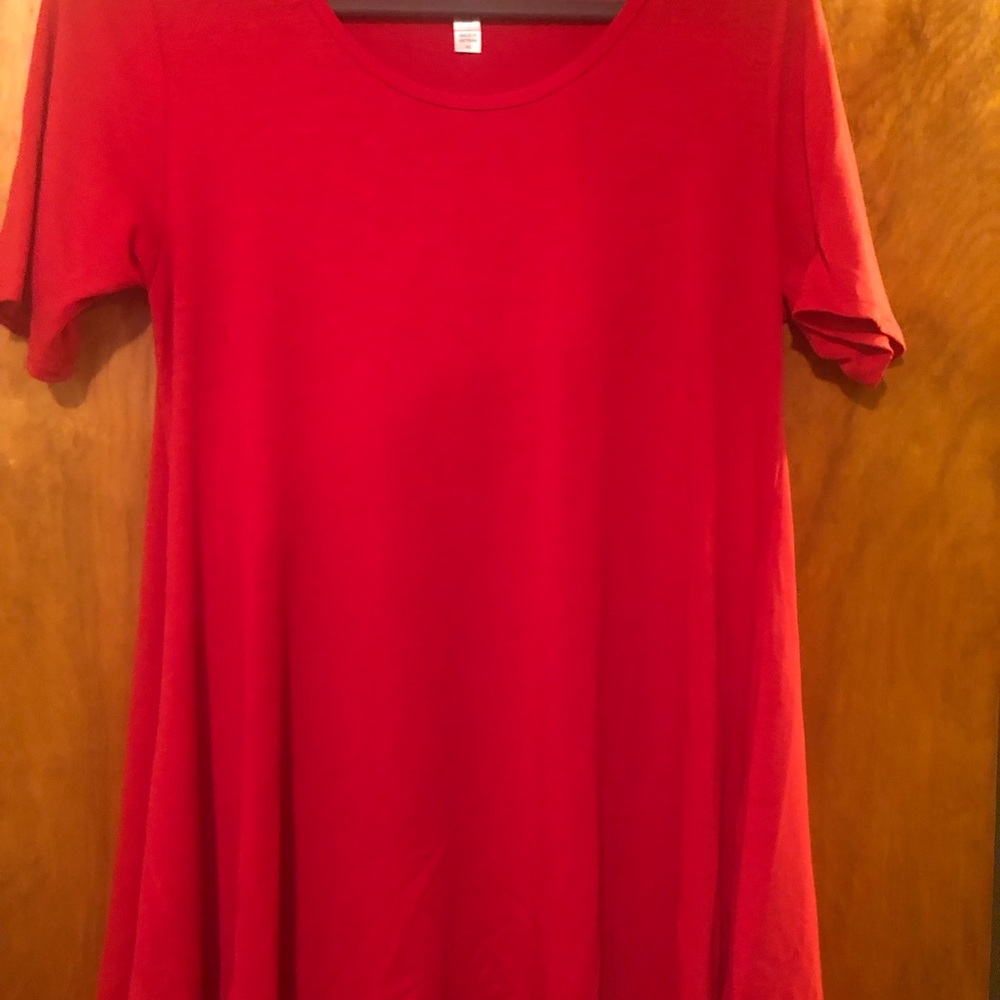 Lularoe Perfect T, like new